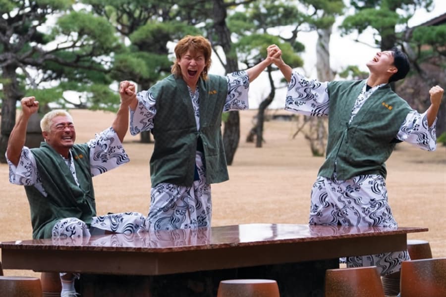 Daesung e Kim Jong Kook viram sensação em pôsteres do novo reality no Japão