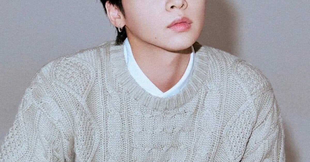 Idol do K-pop viraliza com regras de fansign que deixaram todo mundo chocado 😱