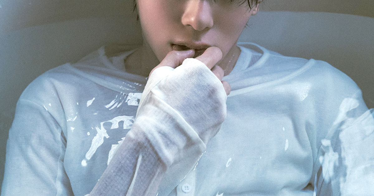 Agência é acusada de 'explorar' idol do VERIVERY em evento bizarro