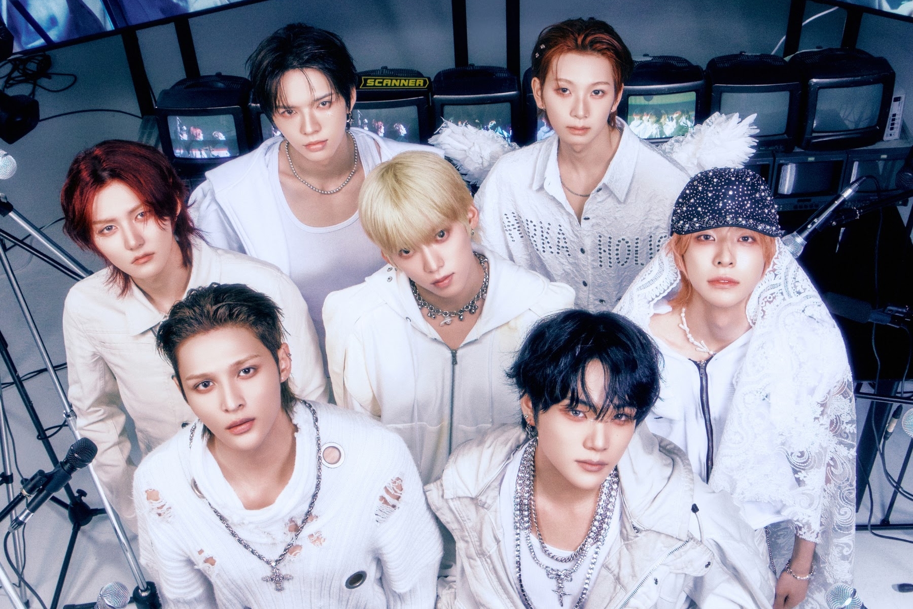 AMPERS&ONE vai quebrar tudo em abril com novo comeback 'DEFINITION'